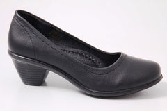Cushion-Walk Ladies Court Heels In Black