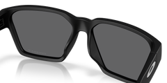 Oakley Mens Briza XL Mens Sunglasses In Black
