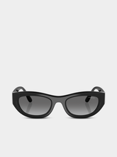 Vogues Ladies Black Sunglasss In Black