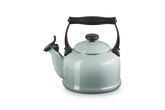 Le Creuset Tradiotional Kettle 2.1L In Seasalt