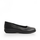 Green Cross Womens Flat Slip On Pump In Black