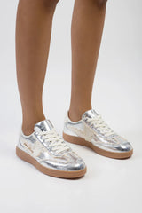 Sissy boy Womens Metalic Sneakers with Fabric In Silver