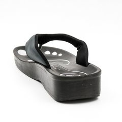 Aerosoft Womens Sandals In Navy