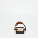 Butterfly Feet Womens Dorey 7 Shoes In Black