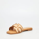 Butterfly Feet Ladies Dorey 7 Shoes In Tan
