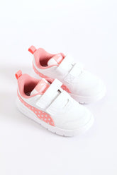 Puma Girls Courtfelx V3 Dotty V Inf Shoes In White & Pink