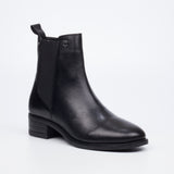 Nicci Tyler Ladies Fluxx 1 Leather Boots In Black