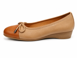 Hush Puppies Ladies Rishelle Two Tone Flat Shoes In Caramel
