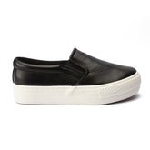 Savoy Ladies Flat Shoes In Black/White
