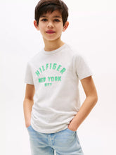 Tommy Hilfiger Unisex Curved Graphic T-Shirt In Grey