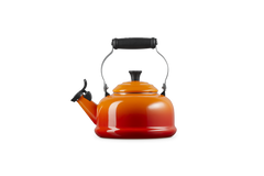 Le Creuset Classic Kettle Flame