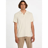 Guess Mens Axel Rip Golfer In Stone