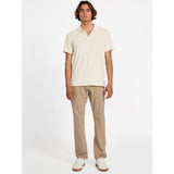 Guess Mens Axel Rip Golfer In Stone