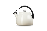 Le Creuset Cloche Kettle In Meringue