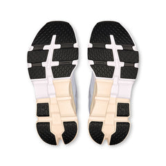 On Cloud Womens Cloudflyer 5.0 Shoes Cream