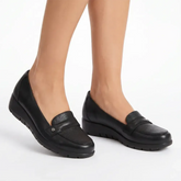 Pierre Cardin Womens Corinne 1 Ladies Shoes In Black