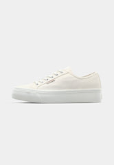 Calvin Klein Womens Vulc Platform Shoes In White