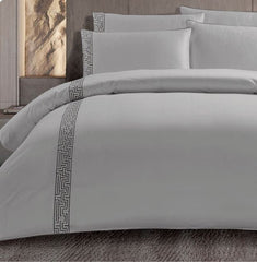 Egyptian Cotton Co Roberto Duvet In White & Grey