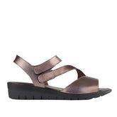 Froggie Ladies Metallic Sandals In Tan
