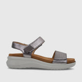 Hush Puppies Womens Saria Okra Leather Sandals In Stone/Pewter Metallic/White
