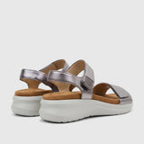 Hush Puppies Womens Saria Okra Leather Sandals In Stone/Pewter Metallic/White