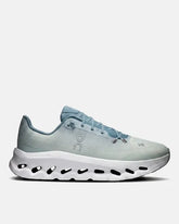On Mens Cloudtilt Sneakers In Tide/Mineral