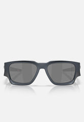 Oakley Mens Instagator Sunglasses in Charcoal