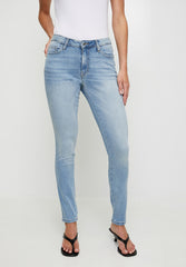 Guess Womens Mid Rise Curve Jeans In Light Wash