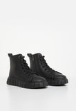 Pierre Cardin Unisex Riley Cleated Boots In Black