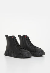Pierre Cardin Unisex Riley Cleated Boots In Black