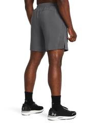 Under Armour Launch 7 Shorts Gray