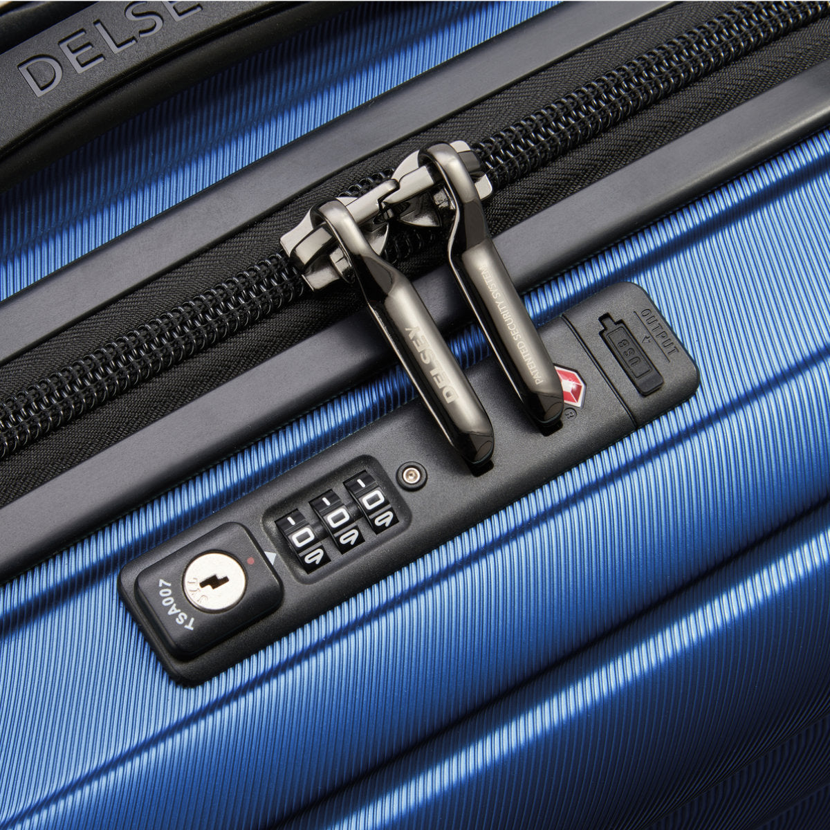 Delsey Shadow 5.0 4Dw Cabin Trolley Case Blue