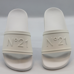 Nº21 Embossed-Logo Slides 23Esp04270 White