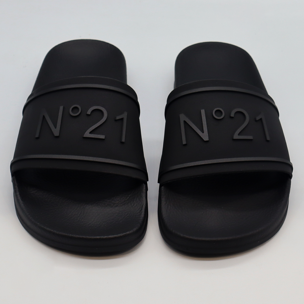 Nº21 Embossed-Logo Slides 23Esp04270 Black