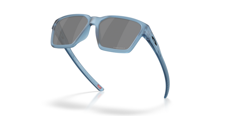 Oakley Unisex Briza XL Sunglasses In Blue