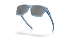 Oakley Unisex Briza XL Sunglasses In Blue