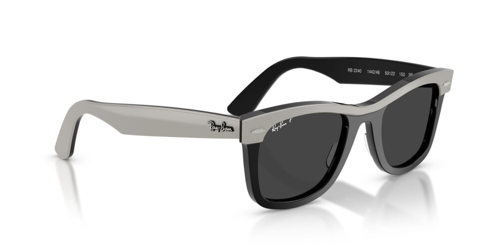 Ray-Ban Unisex Wayfarer Polarized Sunglasses In Black And Grey