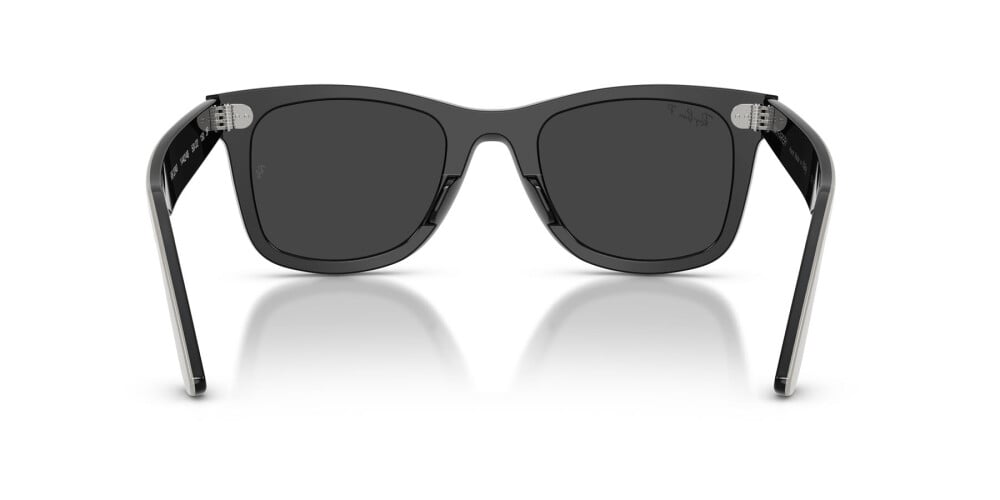 Ray-Ban Unisex Wayfarer Polarized Sunglasses In Black And Grey