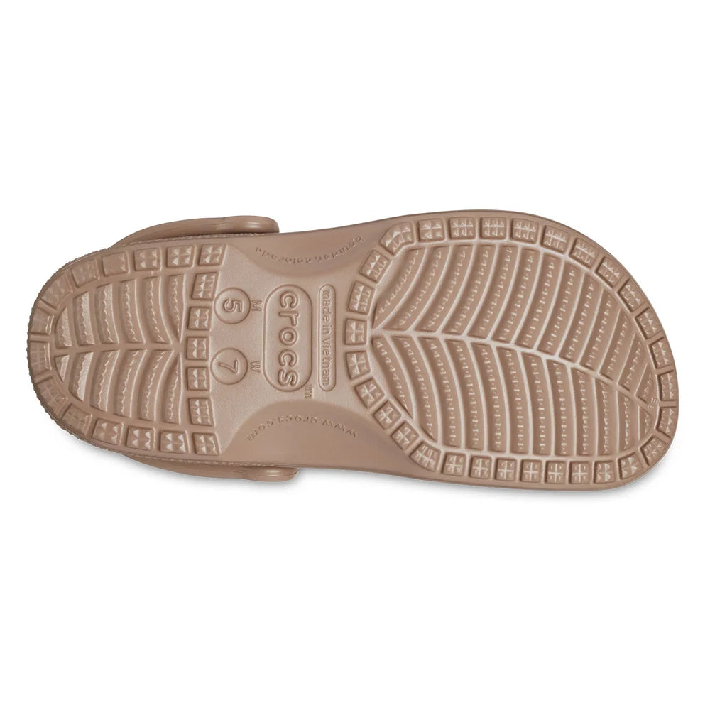 Crocs Unisex Adults Classic Clog Sandals In Chocolate