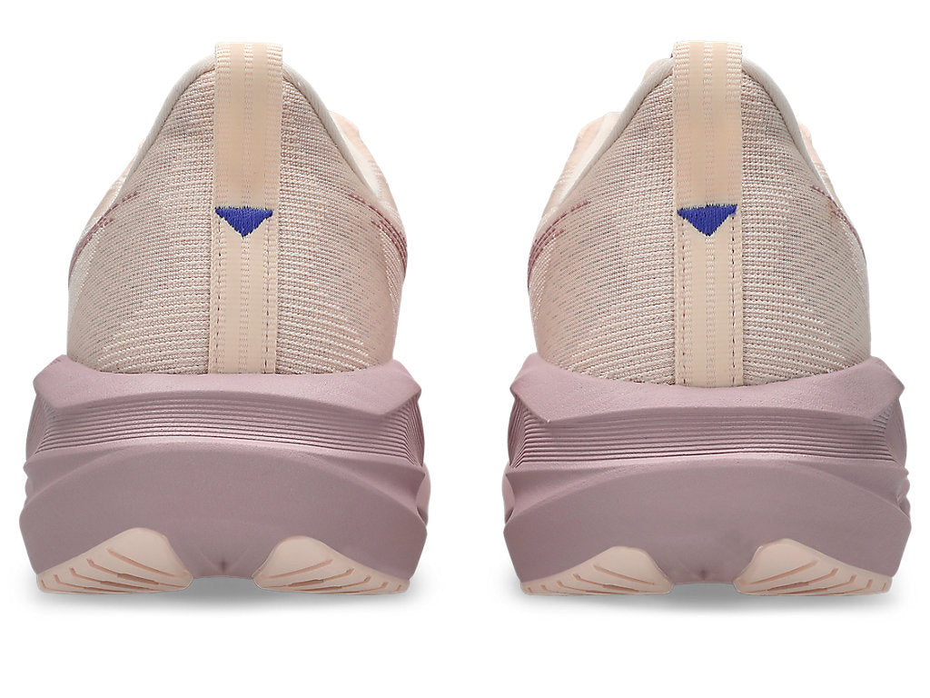Asics Womens Novablast 5 Shoes In Pearl Pink/Morganite
