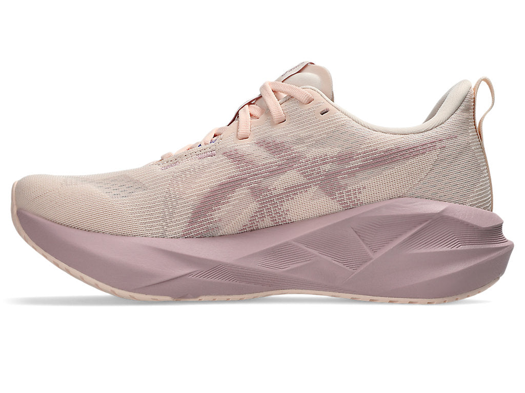 Asics Womens Novablast 5 Shoes In Pearl Pink/Morganite