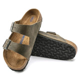 Birkenstock Mens Arizona Oiled Leather Sandal In Faded Khaki