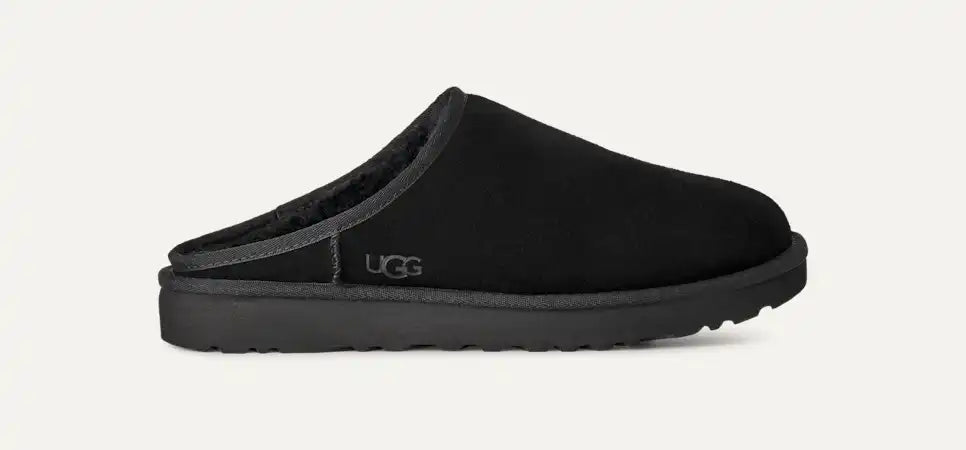 UGG Mens Classic  Slip On In Black