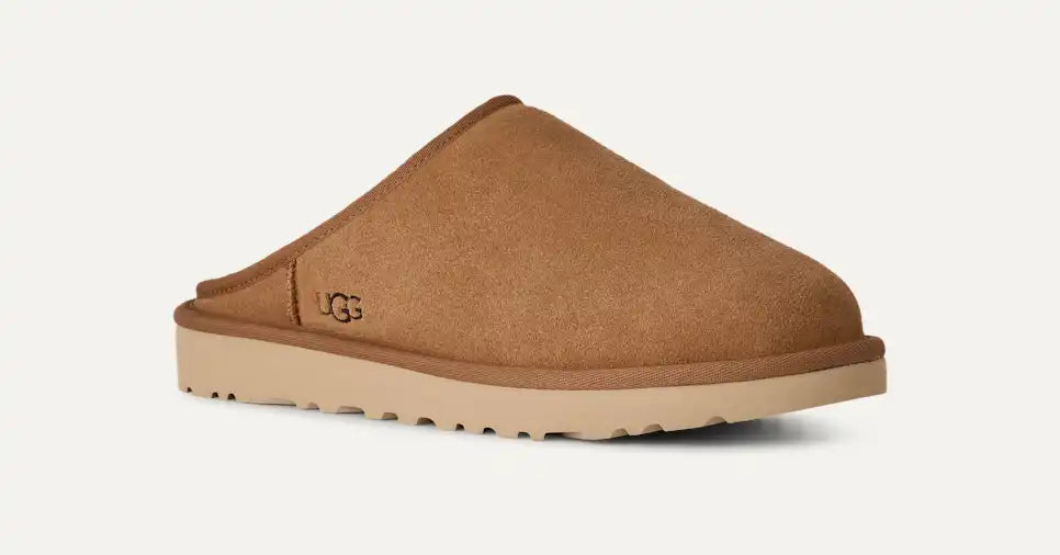 UGG Mens Classic  Slip On In Chestnut