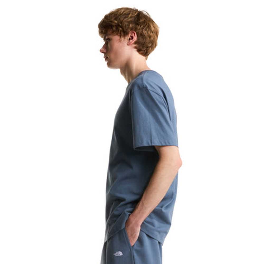The North Face Mens Essential Simple Dome Relaxed Short Sleeves T-Shirt In Granite Grey