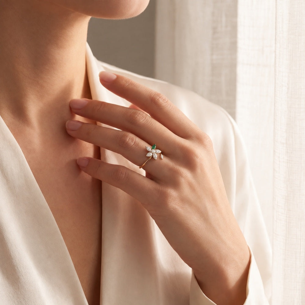 Posy Emerald & Diamond Flower Split Ring