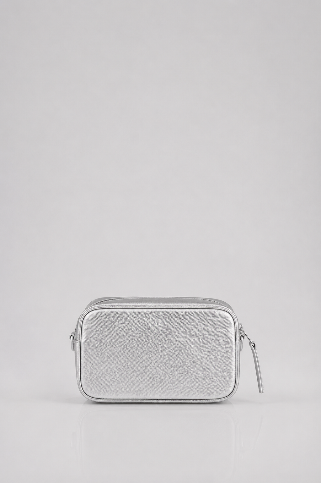 Sissyboy Basic Camera Sling Bag In Silver