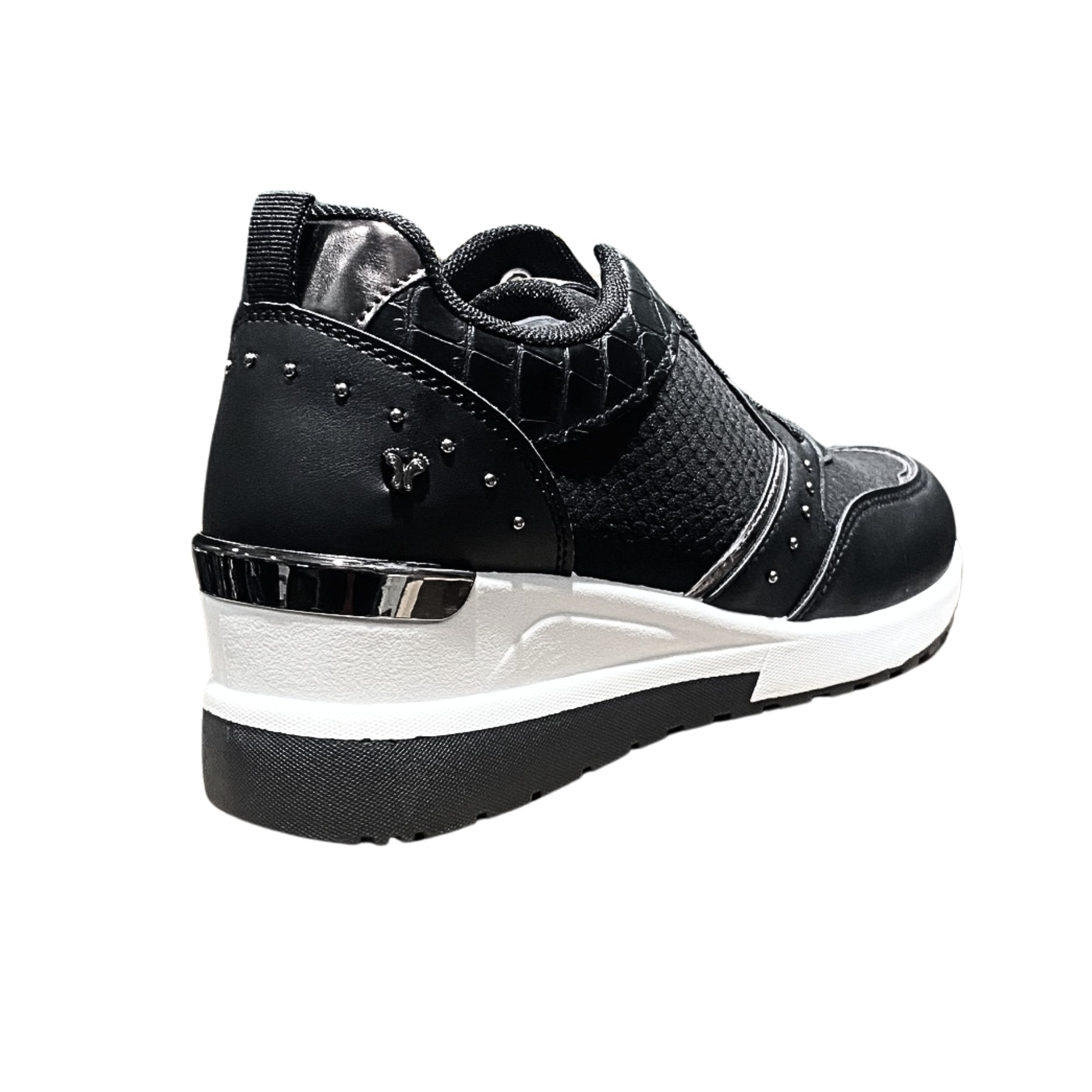 Butterfly Feet Ladies Empire 2 Shoes In Black and White