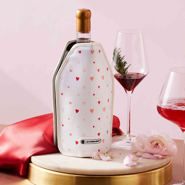 Le Creuset Cooler Sleeve In L'Amour