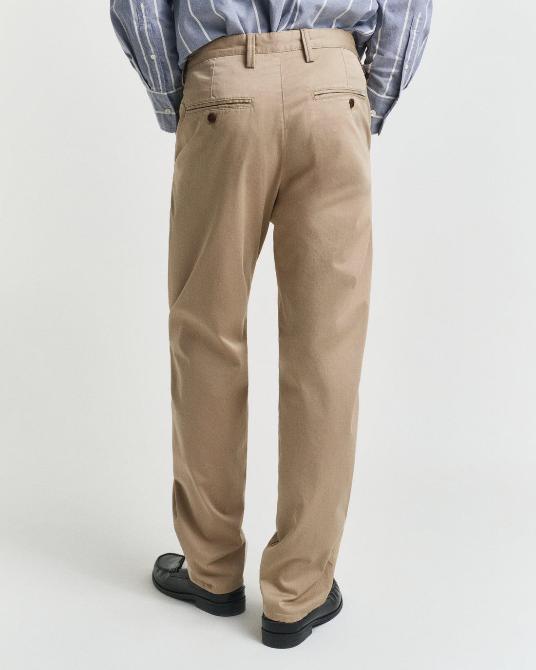 Gant Regular Twill Chino Pants In Khaki